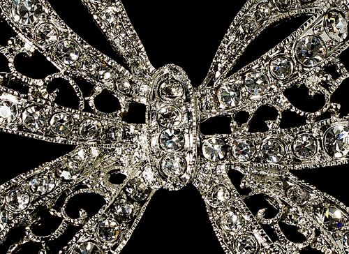 Regal Rhinestone Detail – Crystal Edition #1179